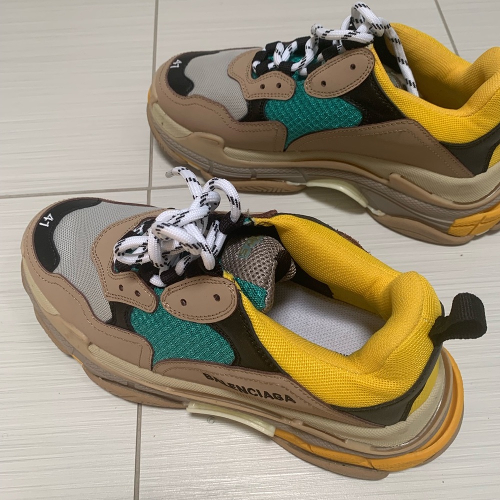 Balenciaga Triple S sneakers - Picture 2 of 4